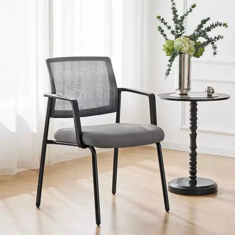 Chaises empilables à dossier en maille — Siège en tissu rembourré, cadre métallique robuste, lot de 2