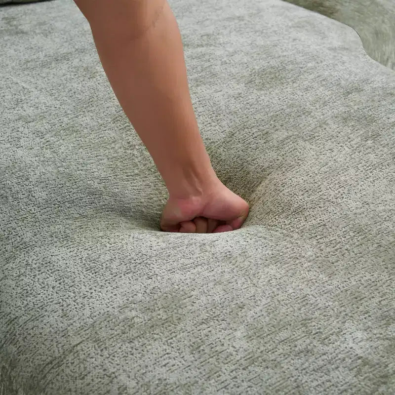 Canapé d'angle en chenille haute densité avec méridienne incurvée — 4 places, 4 coussins