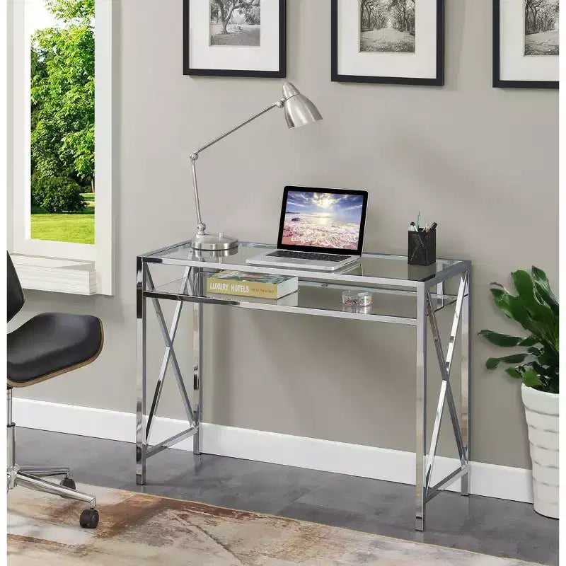 Bureau de télétravail 42" avec étagère — Surface en verre trempé, cadre en métal chromé