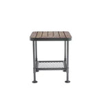 Table d'appoint industrielle Newport — Cadre en métal gris et plateau en bois de sapin naturel, 58,4 cm H