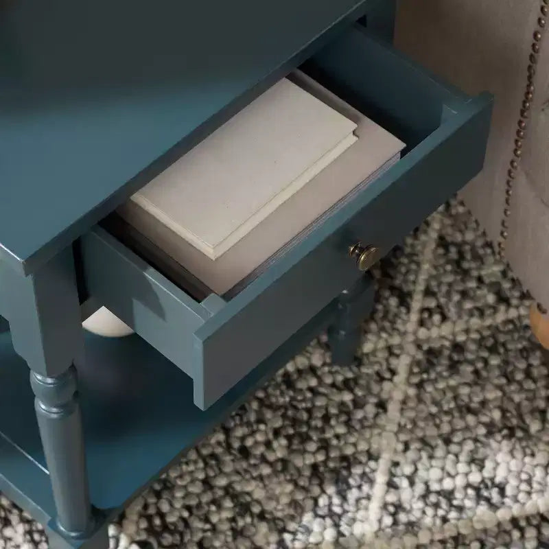 Table de chevet avec tiroir de rangement et étagère ouverte – Quincaillerie en alliage de zinc ultra-brillant